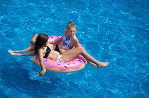 pool party